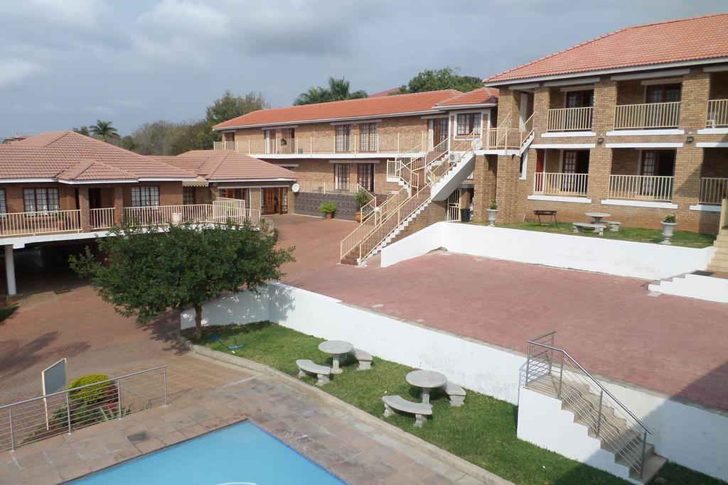 Country Link Guest Lodge Komatipoort Kültér fotó