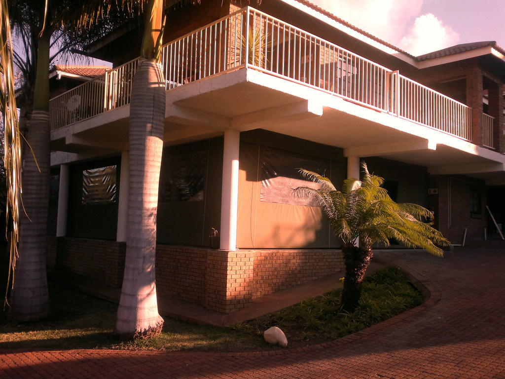 Country Link Guest Lodge Komatipoort Kültér fotó